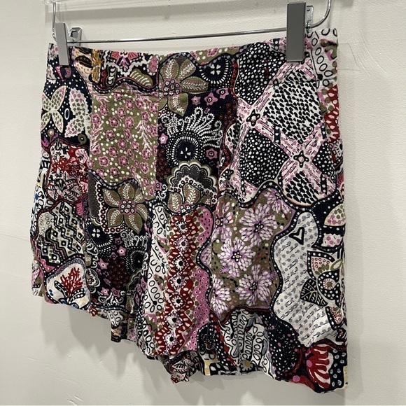 Loft Mosaic Print Shorts Size XS - Picture 3 of 7